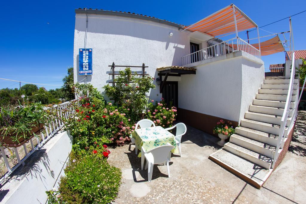 Apartments Stefanovski Paradiso Veli Lošinj الغرفة الصورة